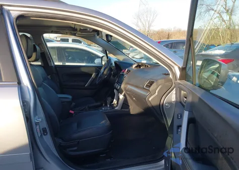 2016 Subaru Forester 2.5I Limited z USA, uszkodzony, nr VIN JF2SJAKC6GH521353